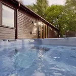 Tatil Evi Buzzard With Hot-tub
